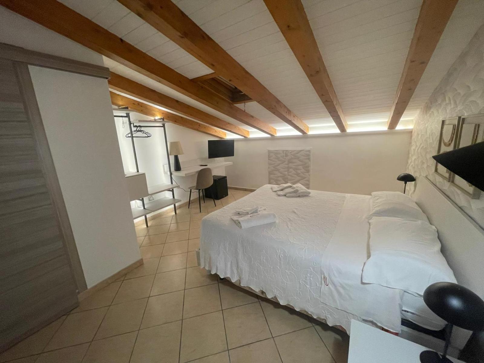 Albergo Perseo Portopalo Di Capo Passero エクステリア 写真