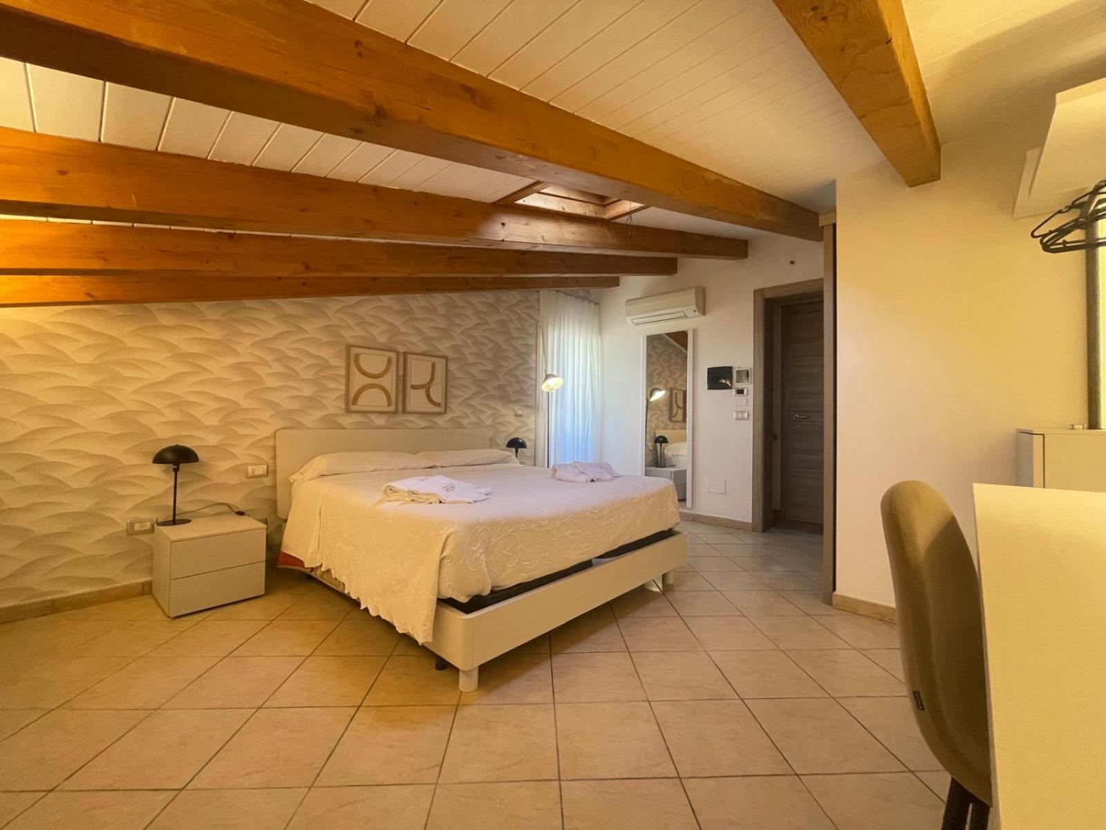 Albergo Perseo Portopalo Di Capo Passero エクステリア 写真