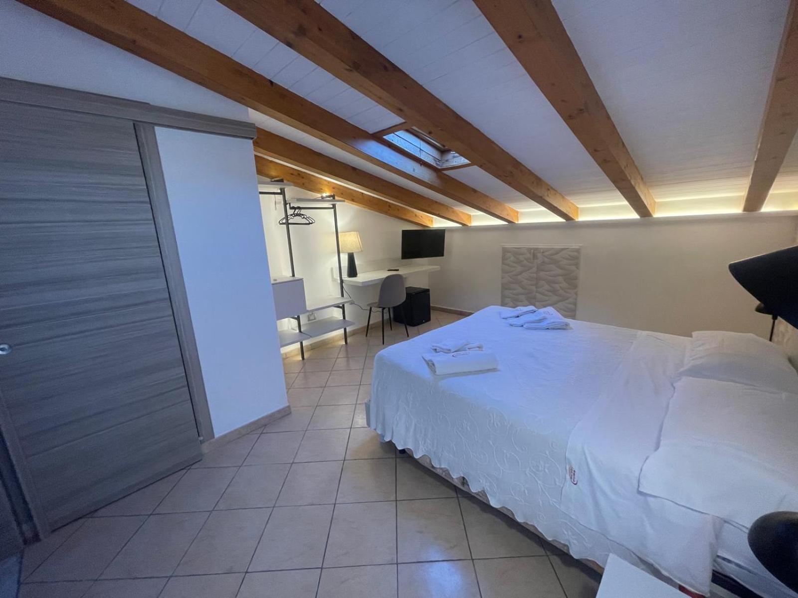 Albergo Perseo Portopalo Di Capo Passero エクステリア 写真