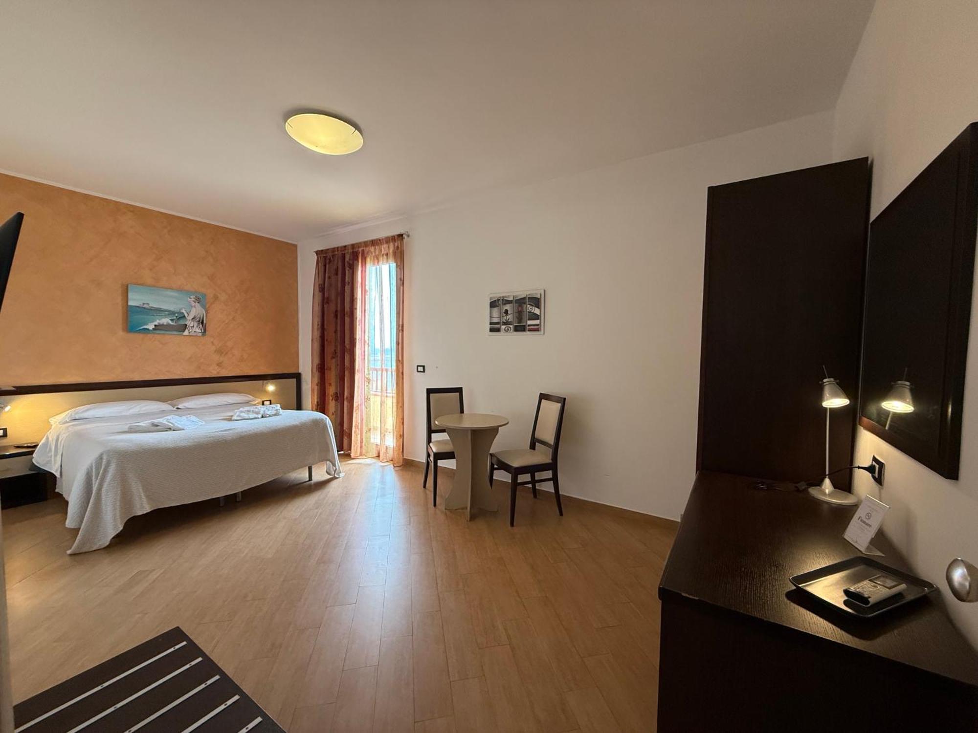 Albergo Perseo Portopalo Di Capo Passero エクステリア 写真