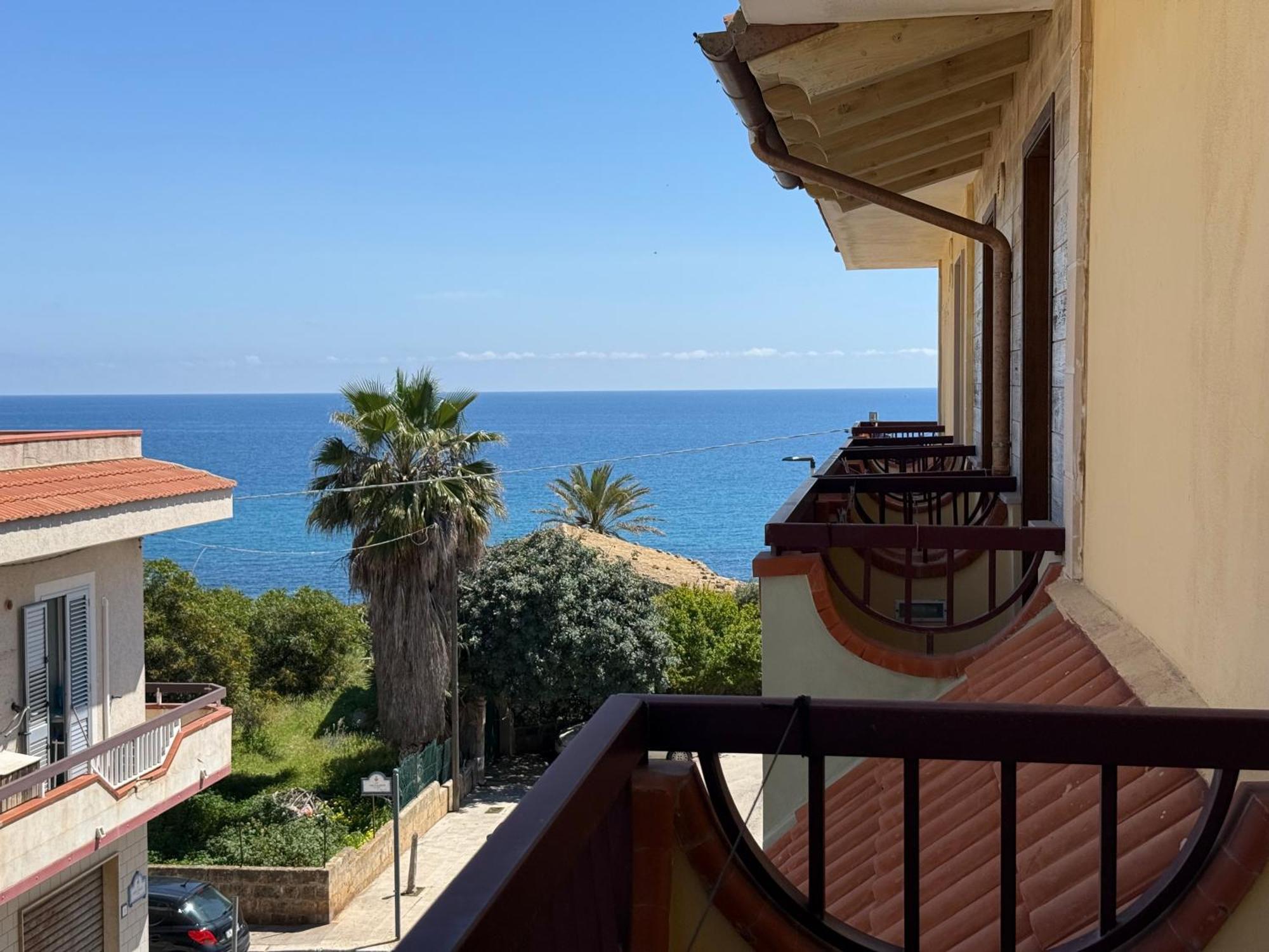 Albergo Perseo Portopalo Di Capo Passero エクステリア 写真