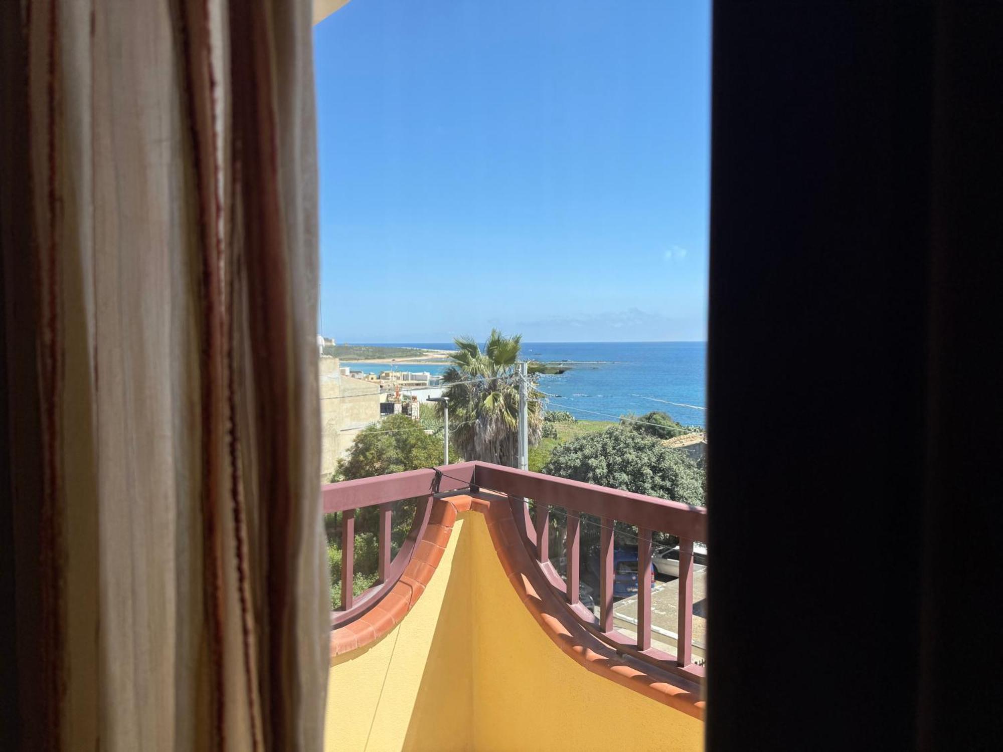 Albergo Perseo Portopalo Di Capo Passero エクステリア 写真
