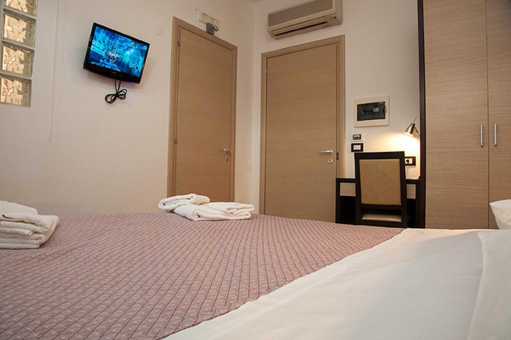 Albergo Perseo Portopalo Di Capo Passero エクステリア 写真