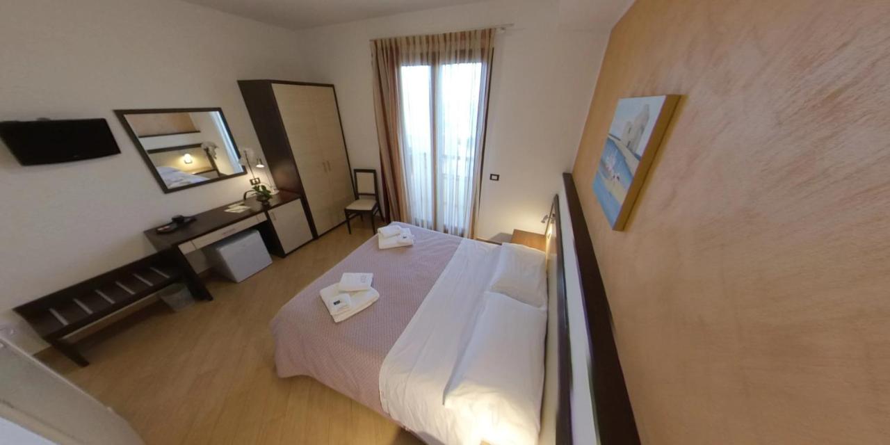 Albergo Perseo Portopalo Di Capo Passero エクステリア 写真